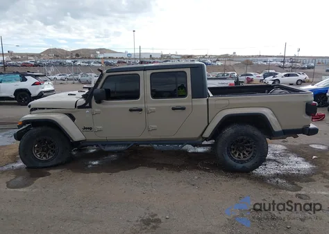 2020 Jeep Gladiator Sport S 4X4 z USA, uszkodzony, nr VIN 1C6HJTAG7LL173697